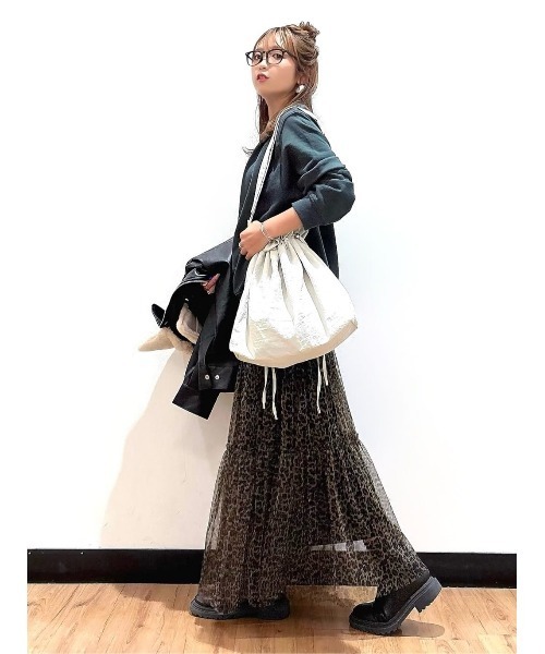 BACK NUMBER(バックナンバー)の「【BACK NUMBER】【マストBUYアイテム】オーバーサイズカラースウェットクルーネックプルオーバー(オーバーサイズ・BOXシルエット・大人のスウェット・裏毛・ベーシック)(スウェット・メンズ・ブラック/ネイビー/ブラウン/グレー/オフホワイト/グリーン・M/L/XL/S)」の16枚目の写真