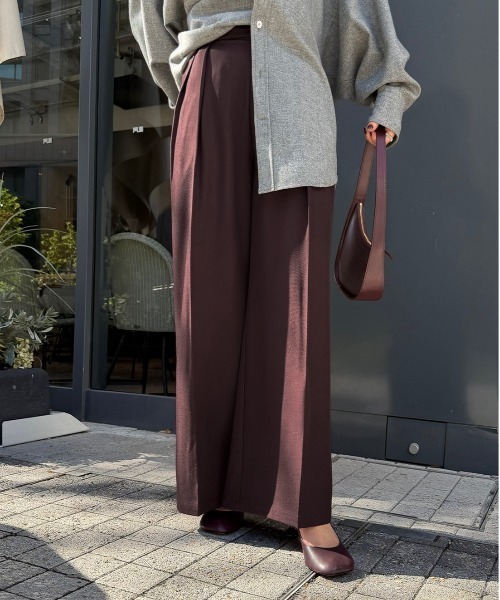 CURA CLOSET(キュラ クローゼット)の「【_____sui._____select】ダブルインタック 美脚スラックス(スラックス・レディース・ブラック/アイボリー系/グレー/バーガンディー/ブラウン・M/L)」の11枚目の写真