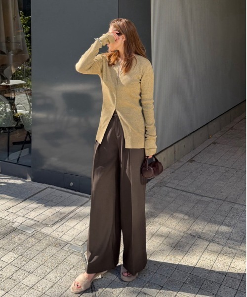 CURA CLOSET(キュラ クローゼット)の「【_____sui._____select】ダブルインタック 美脚スラックス(スラックス・レディース・ブラック/アイボリー系/グレー/バーガンディー/ブラウン・M/L)」の6枚目の写真