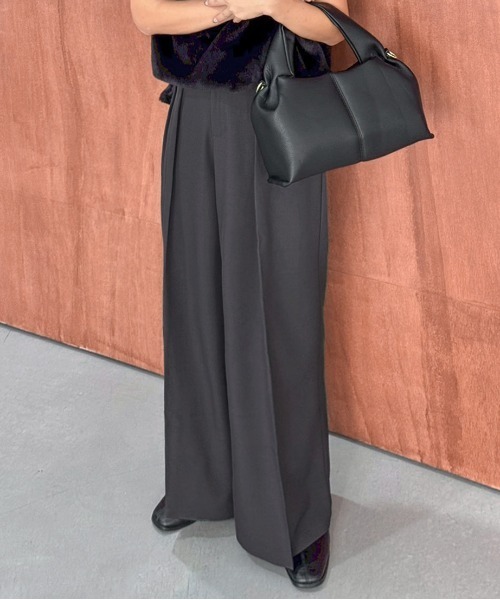 CURA CLOSET(キュラ クローゼット)の「【_____sui._____select】ダブルインタック 美脚スラックス(スラックス・レディース・ブラック/アイボリー系/グレー/バーガンディー/ブラウン・M/L)」の14枚目の写真