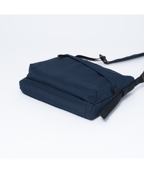 BEAMS DESIGN(ビームス デザイン)の「BEAMSDESIGN(ビームスデザイン)Diagonal サコッシュバッグ(ショルダーバッグ・メンズ・ブラック/カーキ/オリーブ/ネイビー・FREE)」の15枚目の写真