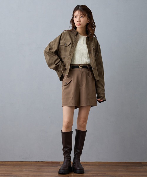 NICOLE CLUB（ニコル　クラブ）の「クロップドチェックシャツ（シャツ/ブラウス・レディース・チャコール/グレー/ベージュ・MEDIUM）」の6枚目の写真