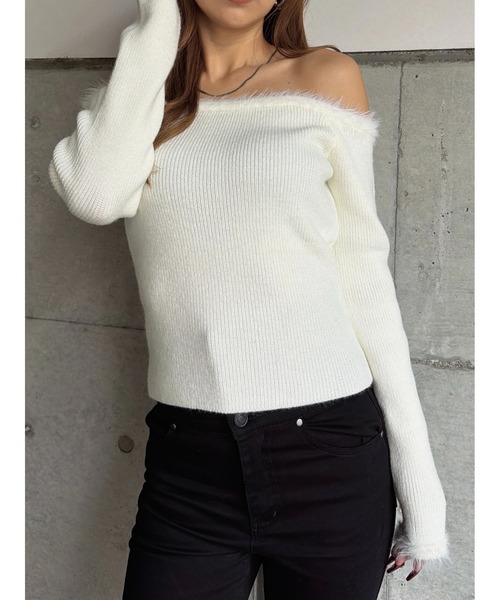 EGOIST(エゴイスト)の「端シャギータイトオフショルニットトップス(ニット/セーター・レディース・ブラック/ベージュ/ホワイト・FREE)」の7枚目の写真