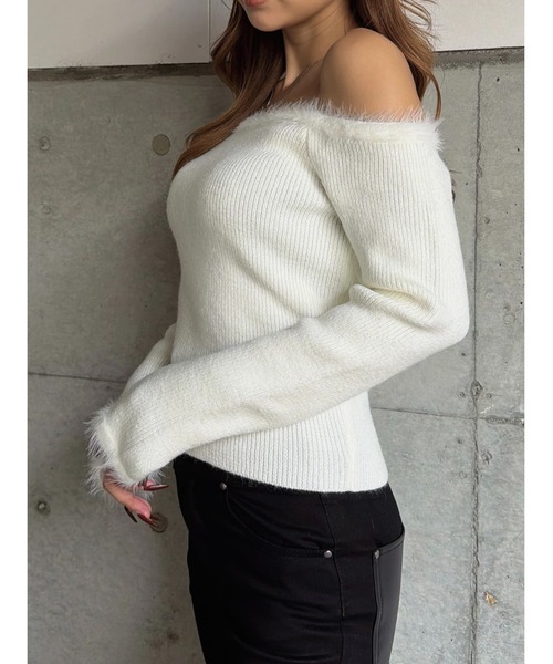 EGOIST(エゴイスト)の「端シャギータイトオフショルニットトップス(ニット/セーター・レディース・ブラック/ベージュ/ホワイト・FREE)」の8枚目の写真