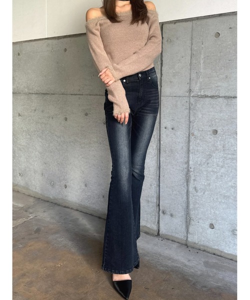 EGOIST(エゴイスト)の「端シャギータイトオフショルニットトップス(ニット/セーター・レディース・ブラック/ベージュ/ホワイト・FREE)」の15枚目の写真