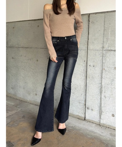 EGOIST(エゴイスト)の「端シャギータイトオフショルニットトップス(ニット/セーター・レディース・ブラック/ベージュ/ホワイト・FREE)」の16枚目の写真