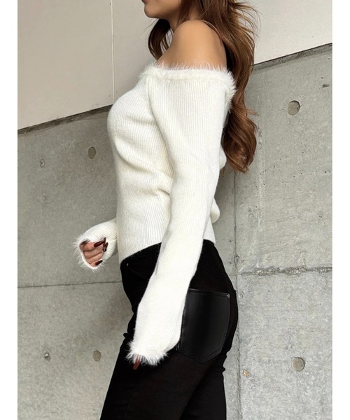 EGOIST(エゴイスト)の「端シャギータイトオフショルニットトップス(ニット/セーター・レディース・ブラック/ベージュ/ホワイト・FREE)」の20枚目の写真