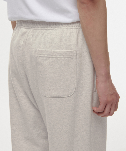 MUSINSA STANDARD(ムシンサスタンダード)の「ラウンジスウェットパンツ【オートミール】(スウェットパンツ・メンズ・その他・SMALL/MEDIUM/LARGE/X-LARGE/XX-LARGE)」の7枚目の写真