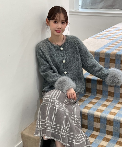 セール】【着用動画あり】ファーカフスパールボタンニットコート