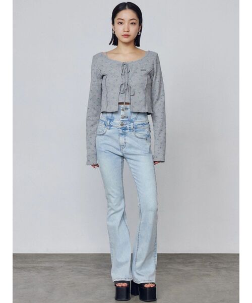 EMODA（エモダ）の「ドットラインハイウエストフレアパギンス（デニムパンツ・レディース・ライトブルー/ブルー・X-SMALL/SMALL/MEDIUM）」の6枚目の写真