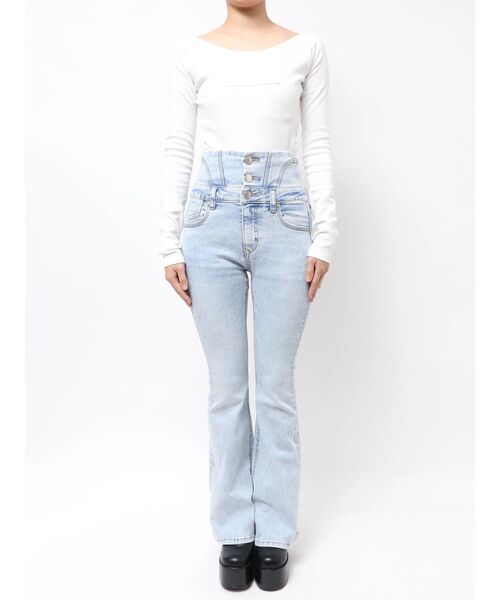 EMODA（エモダ）の「ドットラインハイウエストフレアパギンス（デニムパンツ・レディース・ライトブルー/ブルー・X-SMALL/SMALL/MEDIUM）」の21枚目の写真