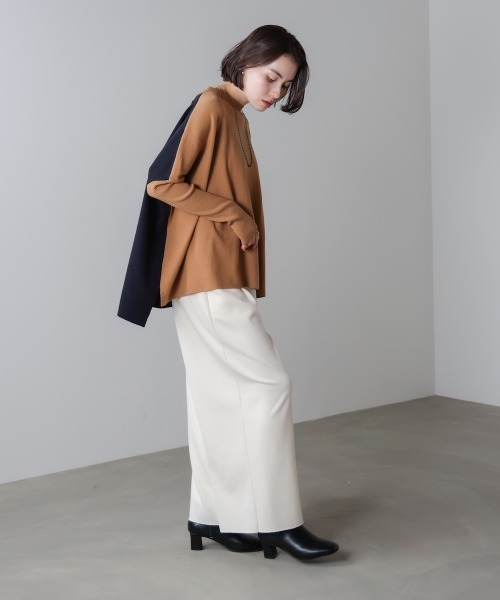 Bou Jeloud(ブージュルード)の「ドルマンスリーブバイカラーニット(ニット/セーター・レディース・キャメル/グリーン/オフホワイト・FREE)」の22枚目の写真