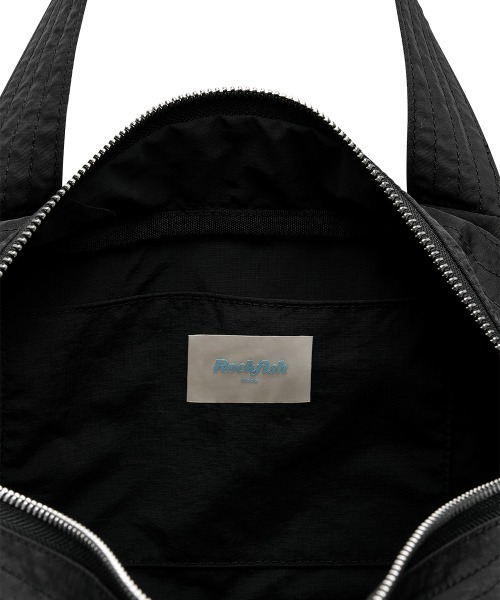 ROCKFISH WEATHERWEAR(ロックフィッシュウェザーウェア)の「NYLON BOWLING BAG(ハンドバッグ・レディース・ブラック/ピンクベージュ/チャコール/キャメル・FREE)」の11枚目の写真