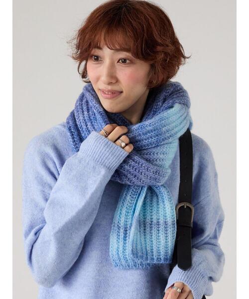 Lugnoncure（ルノンキュール）の「グラデーションマフラー（ストール/ショール・レディース・ブルー/ブラック・F）」の3枚目の写真