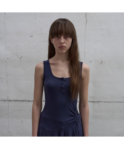 LCDC TM(エルシーディーシーティーエム)の「FRILL SLEEVELESS TOP (DARK NAVY)(Tシャツ/カットソー・レディース・ダークネイビー・SMALL/MEDIUM)」の4枚目の写真