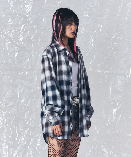 SCHISM INDUCING(スキズムインデューシング)の「VINTAGE CHECK SHIRT BLUE(シャツ/ブラウス・レディース・その他・MEDIUM/LARGE)」の10枚目の写真