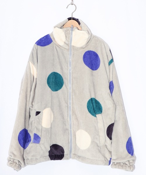 ScoLar(スカラー)の「153735:カラフルドット柄 双面フランネルブルゾン(ブルゾン・レディース・ブラック/グレー・M)」の2枚目の写真