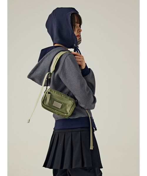 Salad bowls（サラダボール）の「SYMBOL NYLON SHAKOSH CROSS BAG [KHAKI]（メッセンジャーバッグ・レディース・カーキ・FREE）」の9枚目の写真