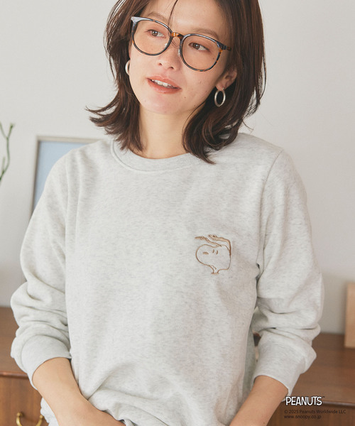 PEANUTS（ピーナッツ）の「【PEANUTS/ピーナッツ】SNOOPY/スヌーピー刺繍デザイン裏起毛スウェットトレーナー（ニット/セーター・レディース・ベージュ/イエロー/ネイビー・L/M/LL/3L）」の10枚目の写真