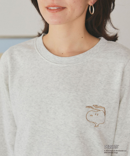 PEANUTS（ピーナッツ）の「【PEANUTS/ピーナッツ】SNOOPY/スヌーピー刺繍デザイン裏起毛スウェットトレーナー（ニット/セーター・レディース・ベージュ/イエロー/ネイビー・L/M/LL/3L）」の14枚目の写真