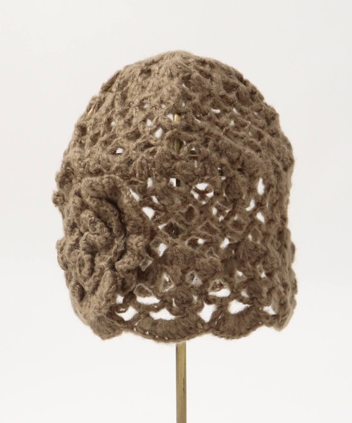 Three Four Time（ｽﾘｰﾌｫｰﾀｲﾑ）の「花モチーフ編みキャップ（ニットキャップ/ビーニー・レディース・アイボリー/ブラウン・FREE）」の13枚目の写真