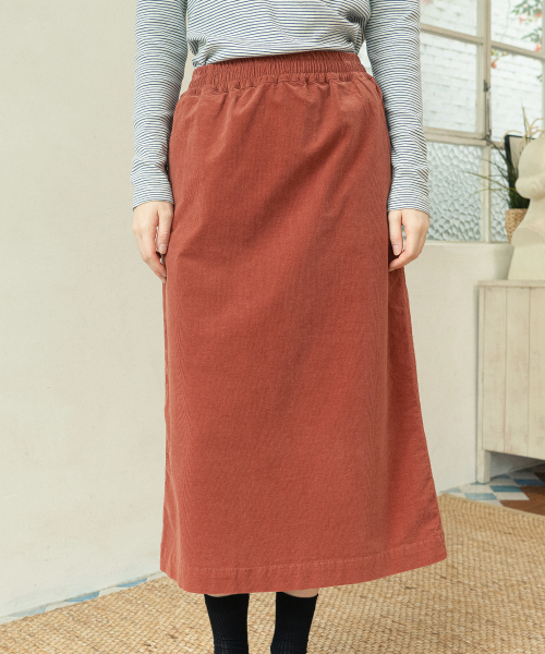 CHIQUITA(チキータ)の「コーデュロイミディロングスカートブリック250904BC(スカート・レディース・その他・SMALL/MEDIUM)」の1枚目の写真