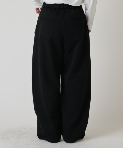 Lui's（ルイス）の「ルーズフィットスウェットワイドカーブパンツ（スウェットパンツ・メンズ・アイボリー/ブラック・S/M）」の12枚目の写真