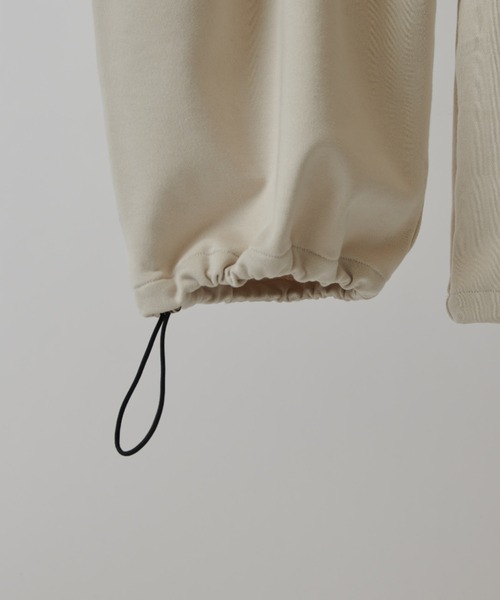 Lui's（ルイス）の「ルーズフィットスウェットワイドカーブパンツ（スウェットパンツ・メンズ・アイボリー/ブラック・S/M）」の21枚目の写真