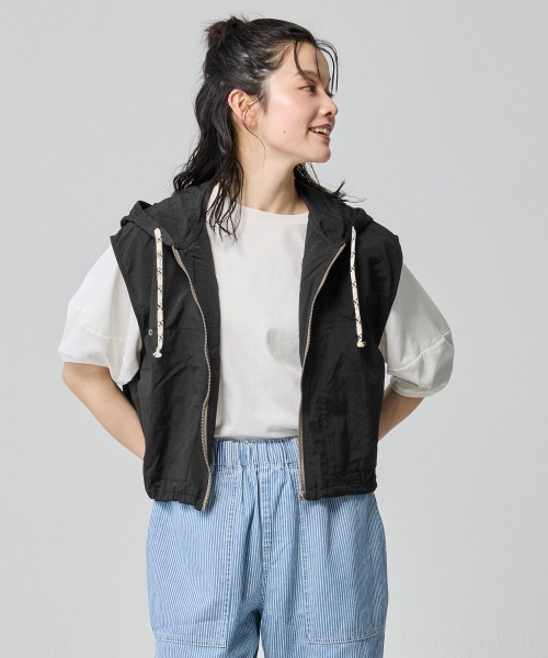 KRIFF MAYER Lady's Collection（クリフメイヤーレディースコレクション）の「撥水 ドロスト フードベスト / ミリタリーベスト / ナイロンベスト / 体型カバー / ライトアウター / セットアップ対応（ベスト・レディース・ブラック/ライトブラウン・LARGE/MEDIUM）」の5枚目の写真