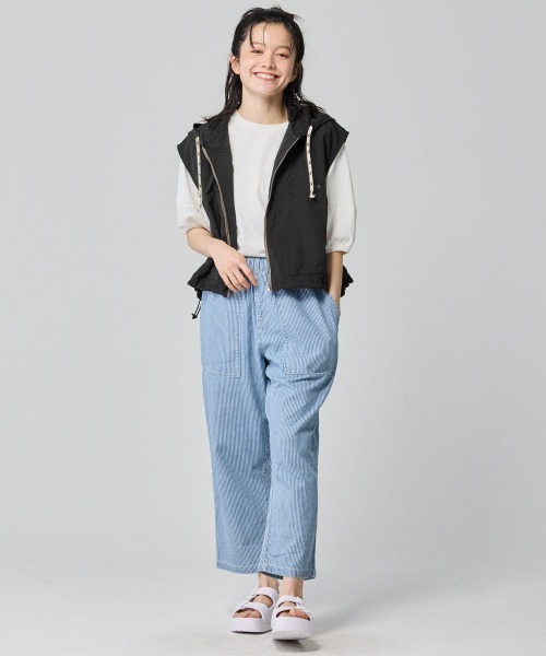 KRIFF MAYER Lady's Collection（クリフメイヤーレディースコレクション）の「撥水 ドロスト フードベスト / ミリタリーベスト / ナイロンベスト / 体型カバー / ライトアウター / セットアップ対応（ベスト・レディース・ブラック/ライトブラウン・LARGE/MEDIUM）」の6枚目の写真