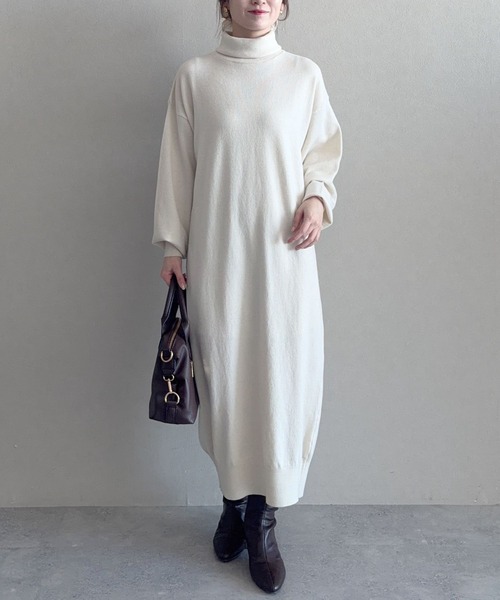 mysty woman（ミスティウーマン）の「コクーンニットワンピース 645243（ワンピース・レディース・アイボリー/ブラウン/ネイビー・FREE）」の15枚目の写真