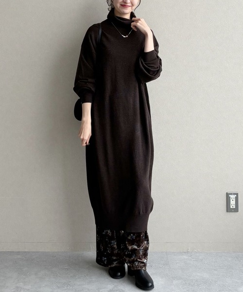 mysty woman（ミスティウーマン）の「コクーンニットワンピース 645243（ワンピース・レディース・アイボリー/ブラウン/ネイビー・FREE）」の20枚目の写真