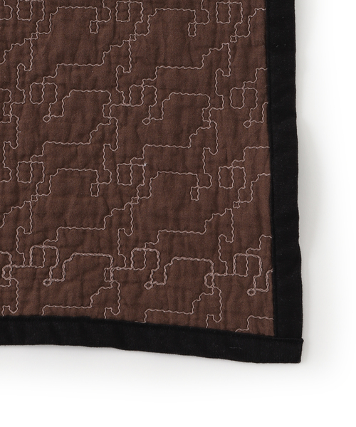 journal standard Furniture （ジャーナルスタンダードファニチャー）の「HORSE QUILTING THROW　ブランケット（ブランケット・レディース・アイボリー/ブラウン・FREE）」の8枚目の写真