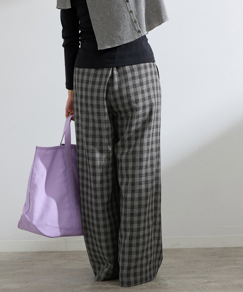 IENA（イエナ）の「ウォッシャブル ギンガムチェックイージーパンツ（その他パンツ・レディース・チャコールグレー・34/38/36）」の5枚目の写真