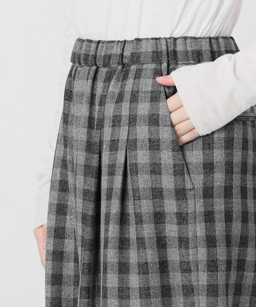 IENA（イエナ）の「ウォッシャブル ギンガムチェックイージーパンツ（その他パンツ・レディース・チャコールグレー・34/38/36）」の18枚目の写真