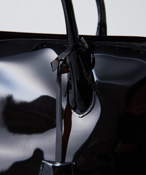 Whim Gazette(ウィムガゼット)の「【Hoaw.】PVCボストンバッグ L(ボストンバッグ・レディース・ブラック・FREE)」の8枚目の写真