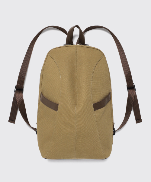 eastserviceshop(イーストサービスショップ)の「キャンバスレザーデイパック - キャメル(バックパック/リュック・レディース・キャメル・FREE)」の8枚目の写真