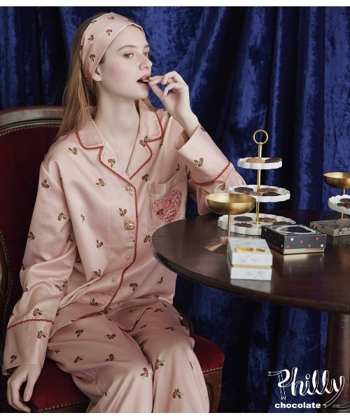 PEACH JOHN（ピーチジョン）の「肌側起毛プリントサテンシャツパジャマ