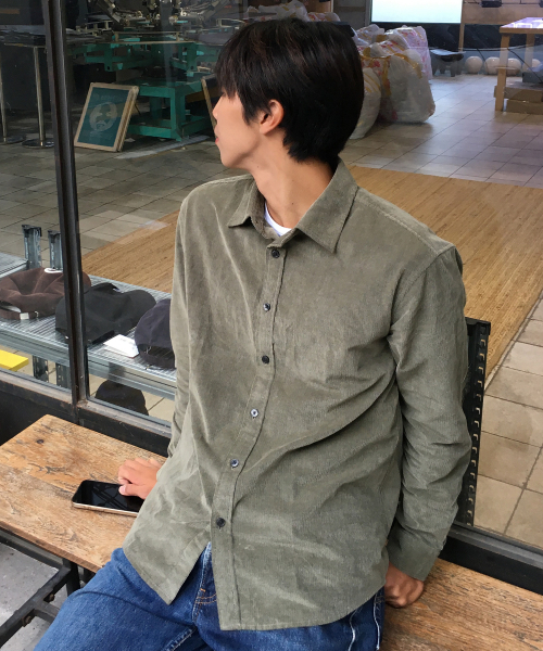 MINDBRIDGE(マインドブリッジ)の「コーデュロイセミオーバーフィットシャツ - 2カラー(シャツ/ブラウス・メンズ・アイボリー/ライトカーキ・100/110/95/105)」の4枚目の写真