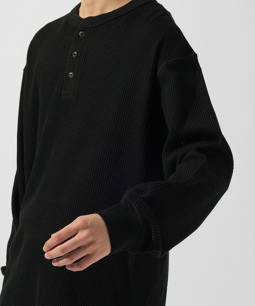 niko and...（ニコアンド）の「ワッフルヘンリーネックプルオーバー（Tシャツ/カットソー・メンズ・その他1/オフホワイト/ブラック・MEDIUM/LARGE）」の18枚目の写真