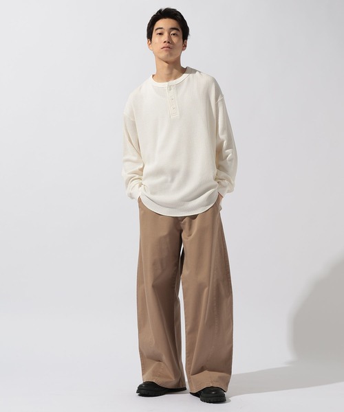 niko and...（ニコアンド）の「ワッフルヘンリーネックプルオーバー（Tシャツ/カットソー・メンズ・その他1/オフホワイト/ブラック・MEDIUM/LARGE）」の4枚目の写真