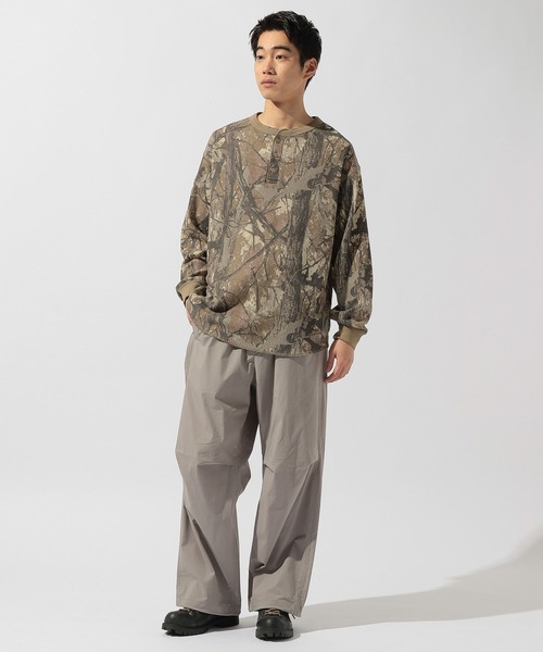 niko and...（ニコアンド）の「ワッフルヘンリーネックプルオーバー（Tシャツ/カットソー・メンズ・その他1/オフホワイト/ブラック・MEDIUM/LARGE）」の11枚目の写真