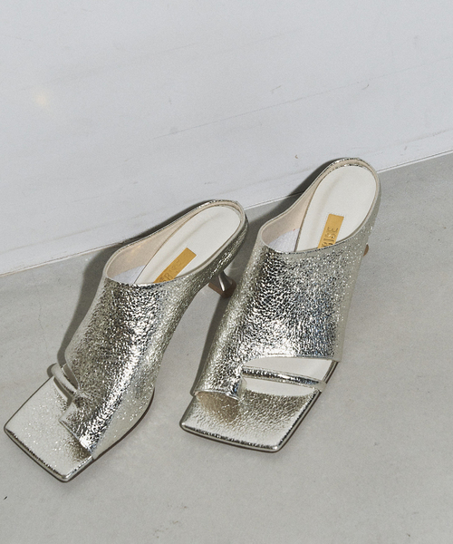 GRISE（グリーズ）の「《追加》GRISE5cmレザースクエアソフトトング（サンダル・レディース・シルバー/ベージュ/ブラック・SMALL/MEDIUM/LARGE/X-LARGE）」の9枚目の写真