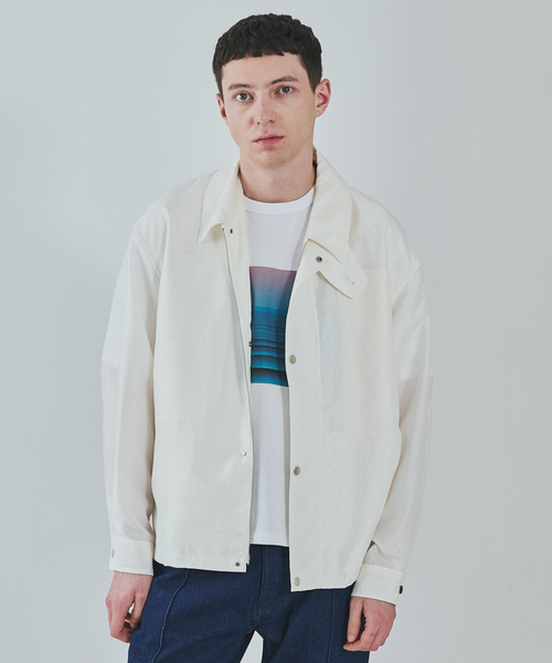 EDIFICE（エディフィス）の「ライト シャンブレー ショート ブルゾン（その他アウター・メンズ・ホワイト/ブラウン/ブラック/ベージュ・MEDIUM/LARGE）」の2枚目の写真