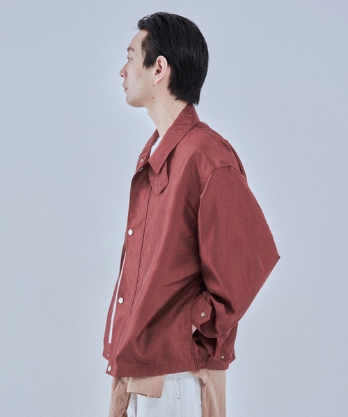 EDIFICE（エディフィス）の「ライト シャンブレー ショート ブルゾン（その他アウター・メンズ・ホワイト/ブラウン/ブラック/ベージュ・MEDIUM/LARGE）」の7枚目の写真