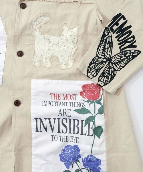 ScoLar（スカラー）の「ScoLar(スカラー) アップリケ×刺繍デニムorツイルロングコート（チェスターコート・レディース・ベージュ/ブルー・MEDIUM）」の21枚目の写真