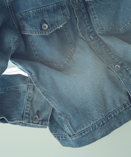 ADAM ET ROPE'（アダムエロペ）の「【WEB限定】スタンドネックデニムジャケット（デニムジャケット・レディース・サックスブルー/ブルー・FREE）」の4枚目の写真