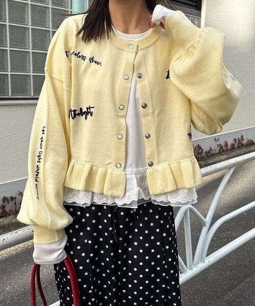 CIAOPANIC(チャオパニック)の「メッセージ刺繡配色ロゴフリルニットカーディガン(カーディガン/ボレロ・レディース・グレー/チャコールグレー/イエロー/ネイビー/ミント/ピンク・ONE SIZE)」の9枚目の写真