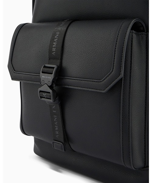 ARMANI EXCHANGE（アルマーニエクスチェンジ）の「【A|X アルマーニ エクスチェンジ】AXロゴ バックルディテール バックパック（バックパック/リュック・メンズ・ブラック・FREE）」の5枚目の写真
