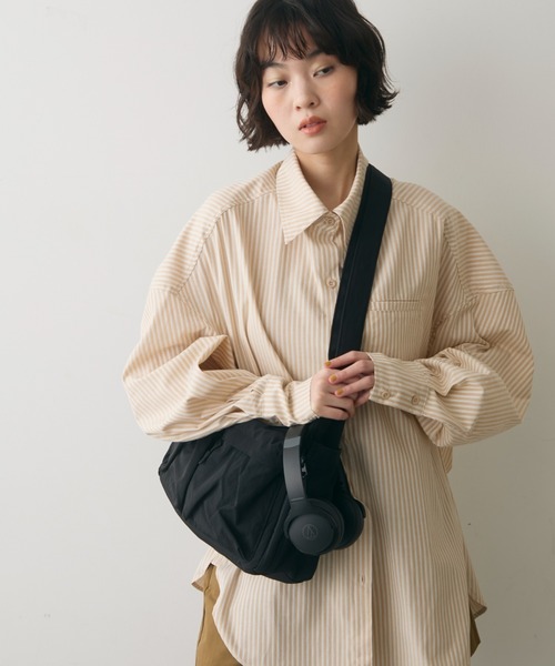 full/fill.(フルフィル)の「out pocket square shoulder bag / アウトポケットスクエアショルダーバッグ(ショルダーバッグ・レディース・アイボリー/ブラック・FREE)」の5枚目の写真
